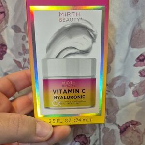 Mirth Beauty Vitamin C Hyaluronic Face Cream